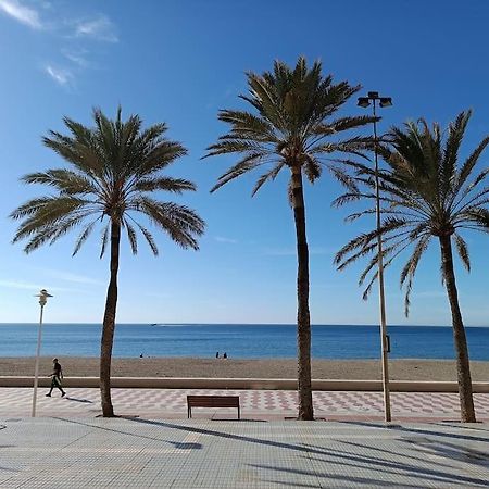 Estupendo Piso Renovado A 30 Metros De La Playa Apartment Almeria Ngoại thất bức ảnh