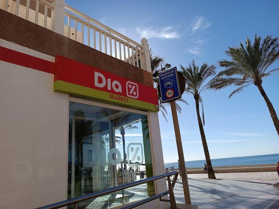 Estupendo Piso Renovado A 30 Metros De La Playa Apartment Almeria Ngoại thất bức ảnh